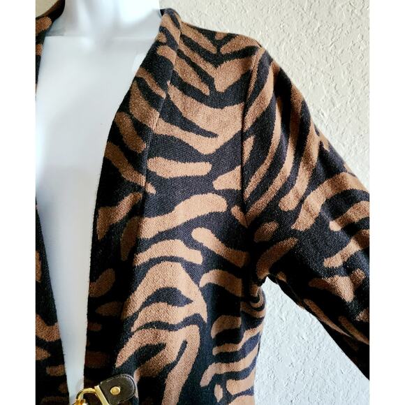 Charter Club Woman Black Brown Animal Print Gold Clasp Duster Cardigan 2X Plus - Picture 2 of 4